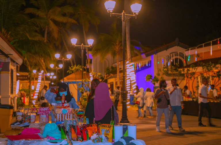 WEEKLY STREET MARKET TO COMMENCE AT CROSSROADS MALDIVES